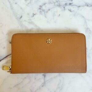 Tory Burch Tan Continental Wallet